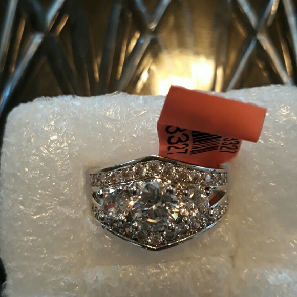 SET OF 2 DIAMOND CZ RINGS - Picture 2 of 3
